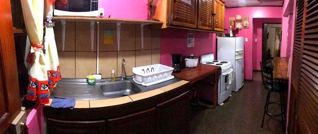 Airport Traveler'S Home Alajuela Exterior foto